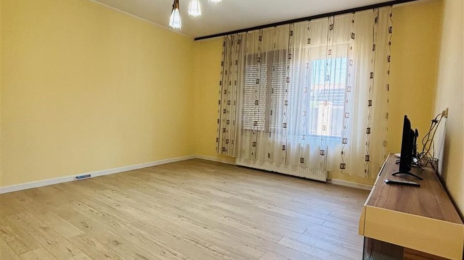 Casa de vanzare la cheie plan Parter Nojorid - Poză 13