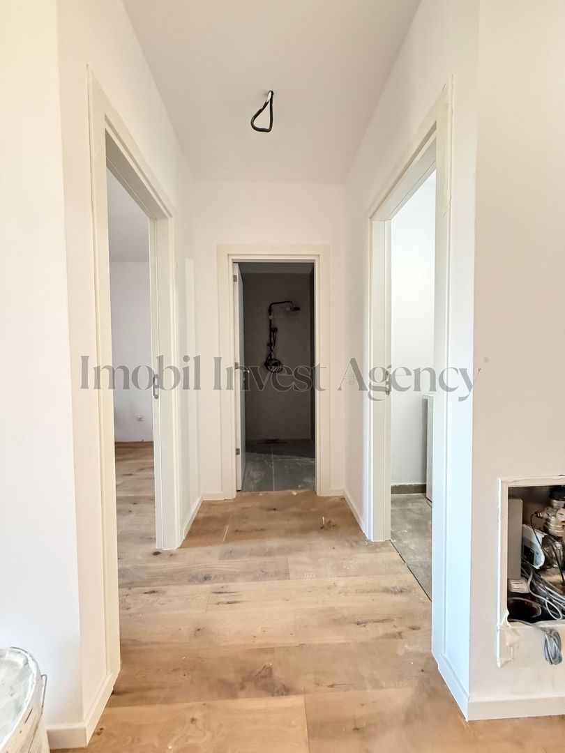 Apartament 3 camere de vanzare Pipera in bloc cu vedere la lac - Poză 4