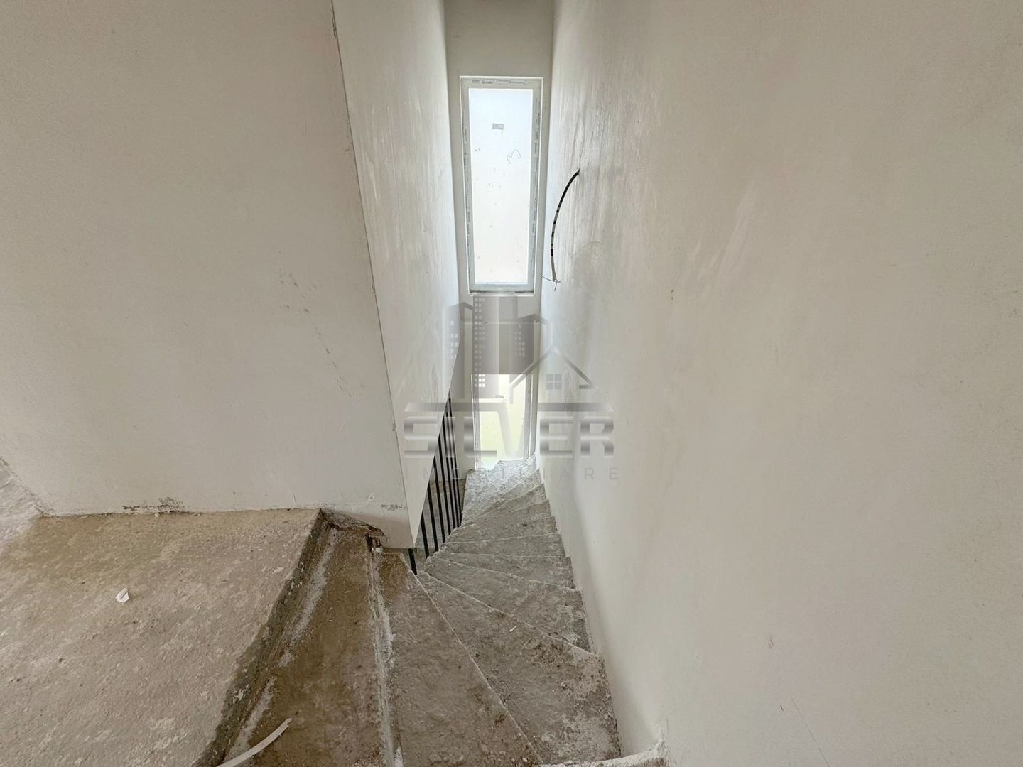 Casa  tip duplex/Zona strazii Urusagului. - Poză 18