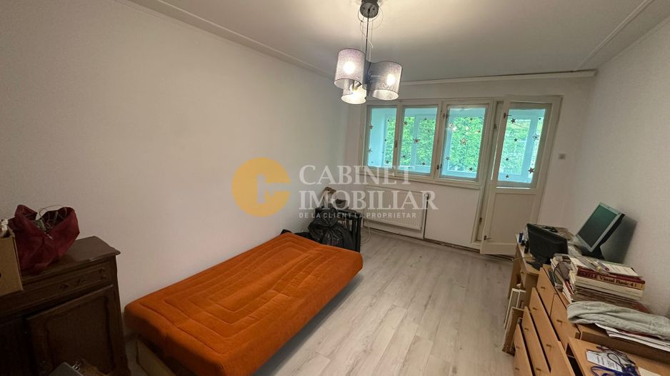 TATARASI -2 CAMERE DECOMANDAT - ETAJUL 1 - MOBILAT SI UTILAT - Poză 4