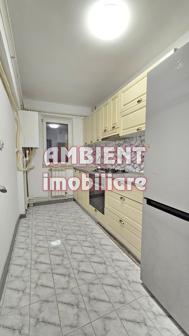 Apartament cu 2 camere, etaj 3, mobilat si utilat, zona CENTRU; - Poză 7