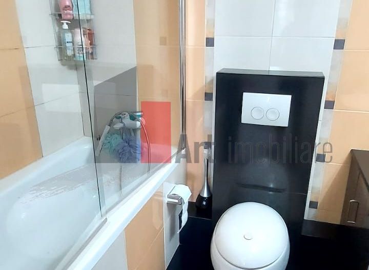 APARTAMENT 2 CAMERE -BISERICA CAPRA - Poză 8