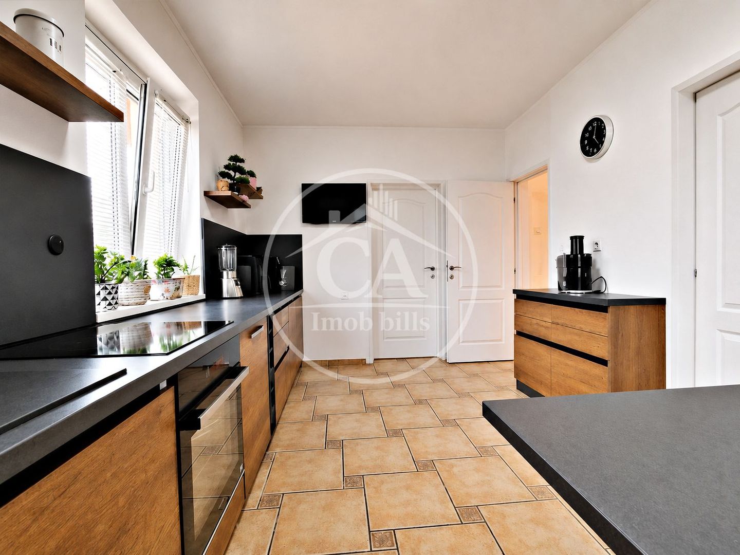 Vila de Vanzare si casa de oaspeți in zona Oncea, Oradea - Poză 9
