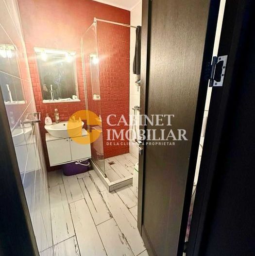 🏡 Garsonieră centrală complet amenajată – ideală pentru investiție sau locuit! - Poză 4