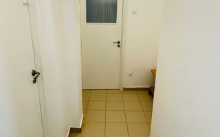 Apartament spațios cu 4 camere, vedere spectaculoasă către Palatul Parlamentului - Poză 24