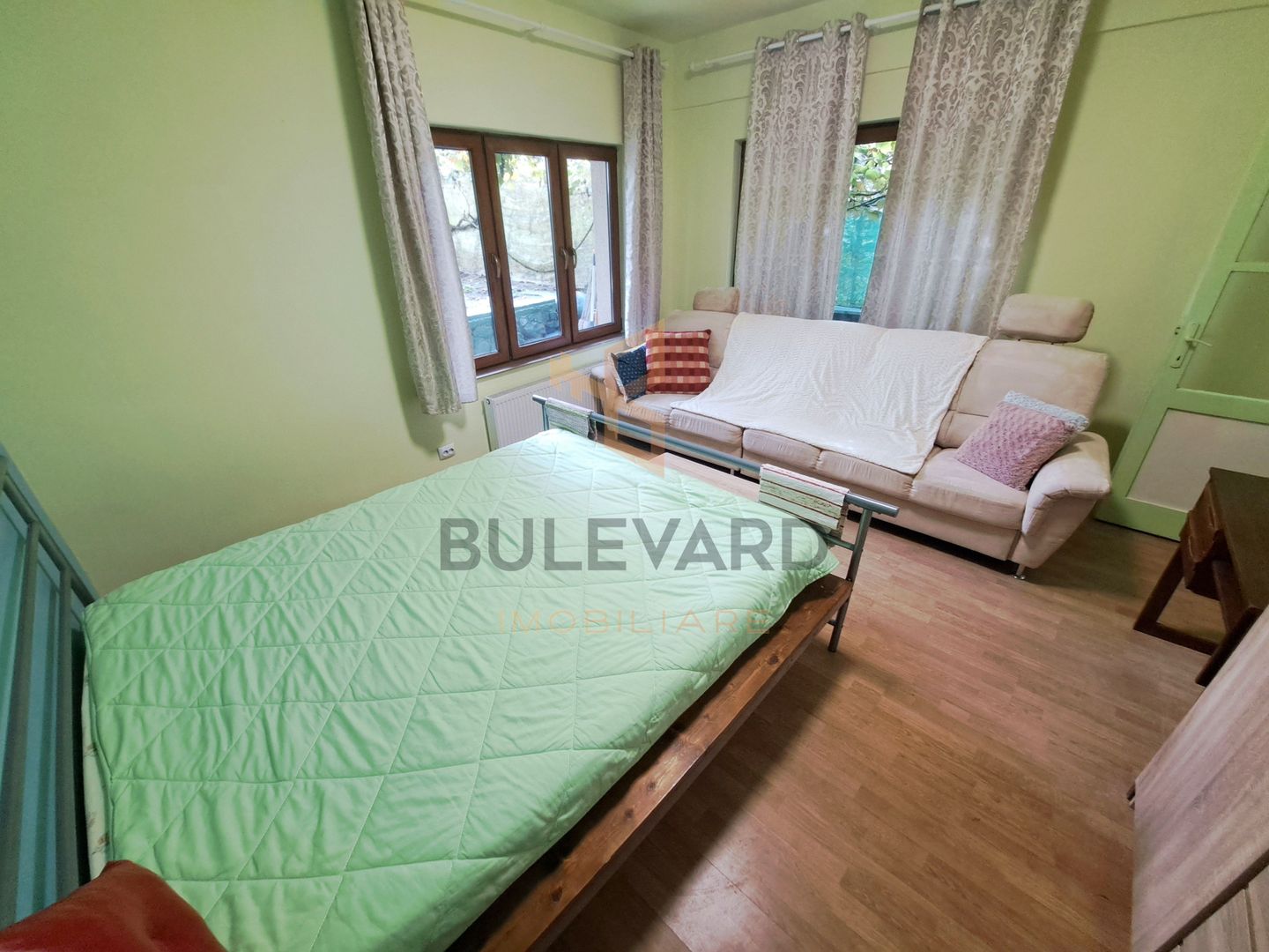 Casa 3 dormitoare, curte 60mp, parcare, langa UMF! - Poză 11