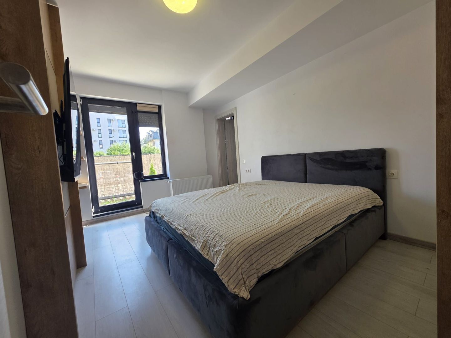 Apartament 3 camere parter si curte 45m  de inchirat Rond OMV Pipera - Poză 12