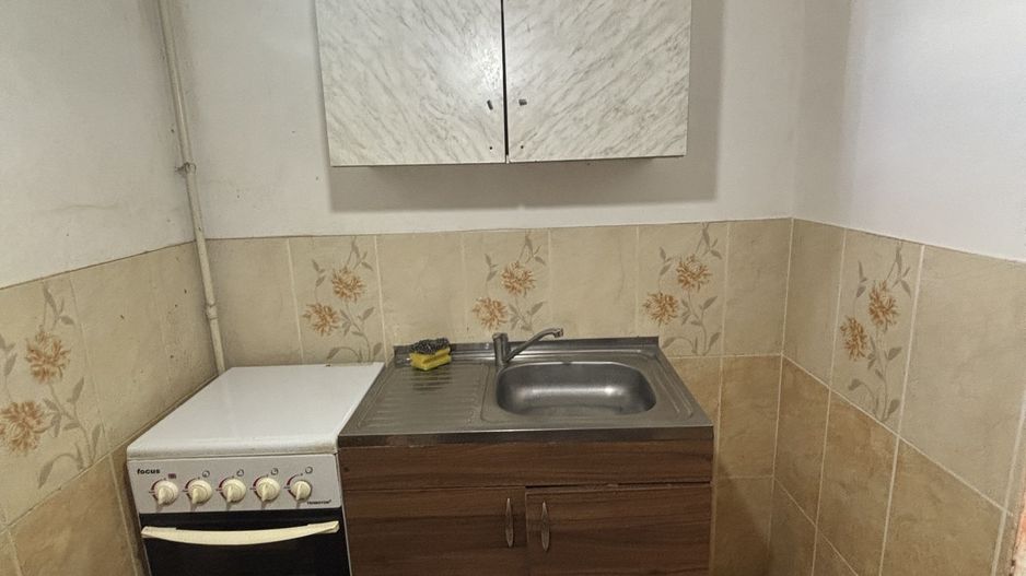 Apartament cu o camera generos zona Dimbovita - Poză 7