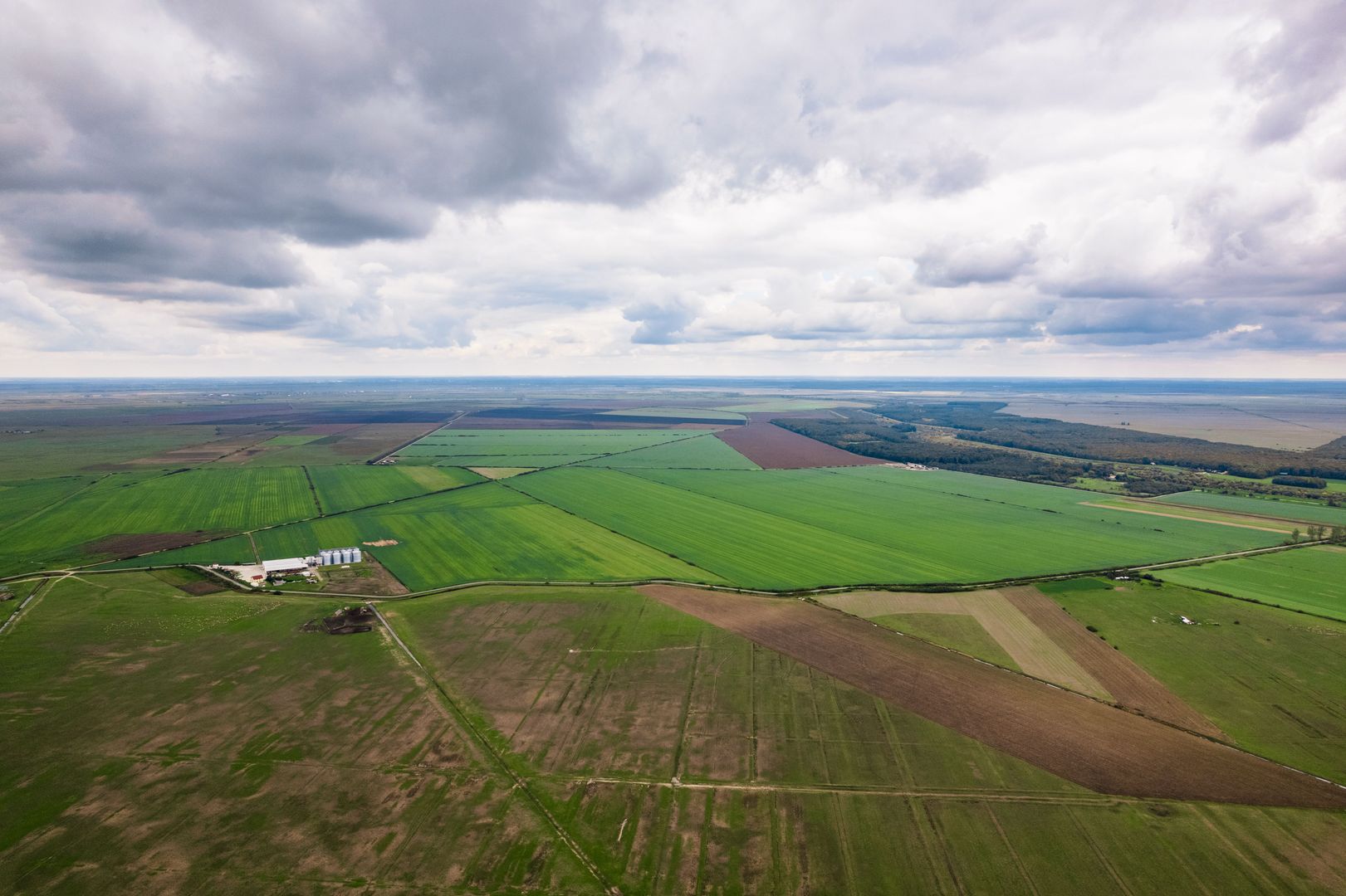 Teren 13500000 mp în Socodor - Poză 2