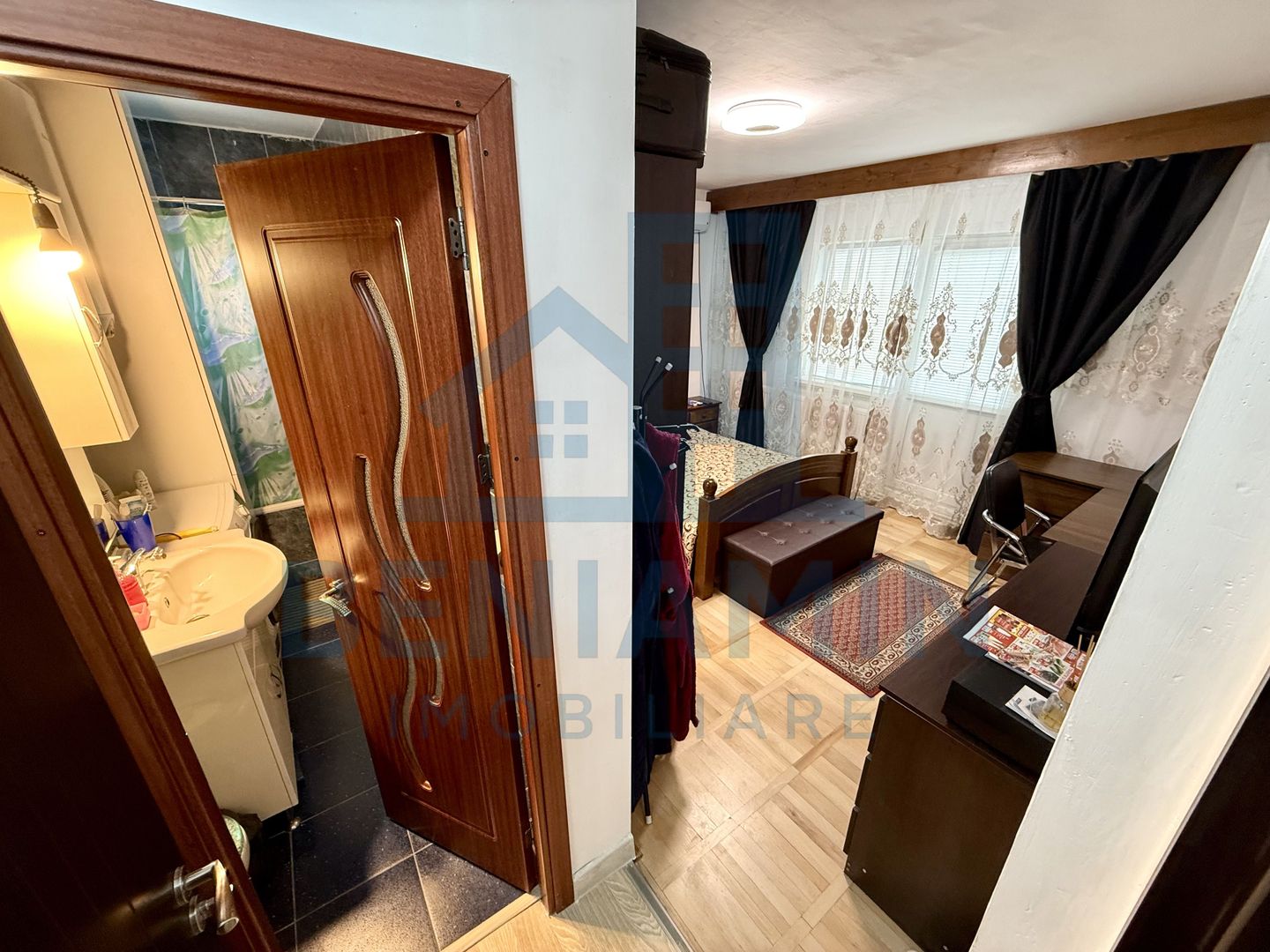 4 camere decomandat 99mp centrala mobilat Craiovita Promenada - Poză 6