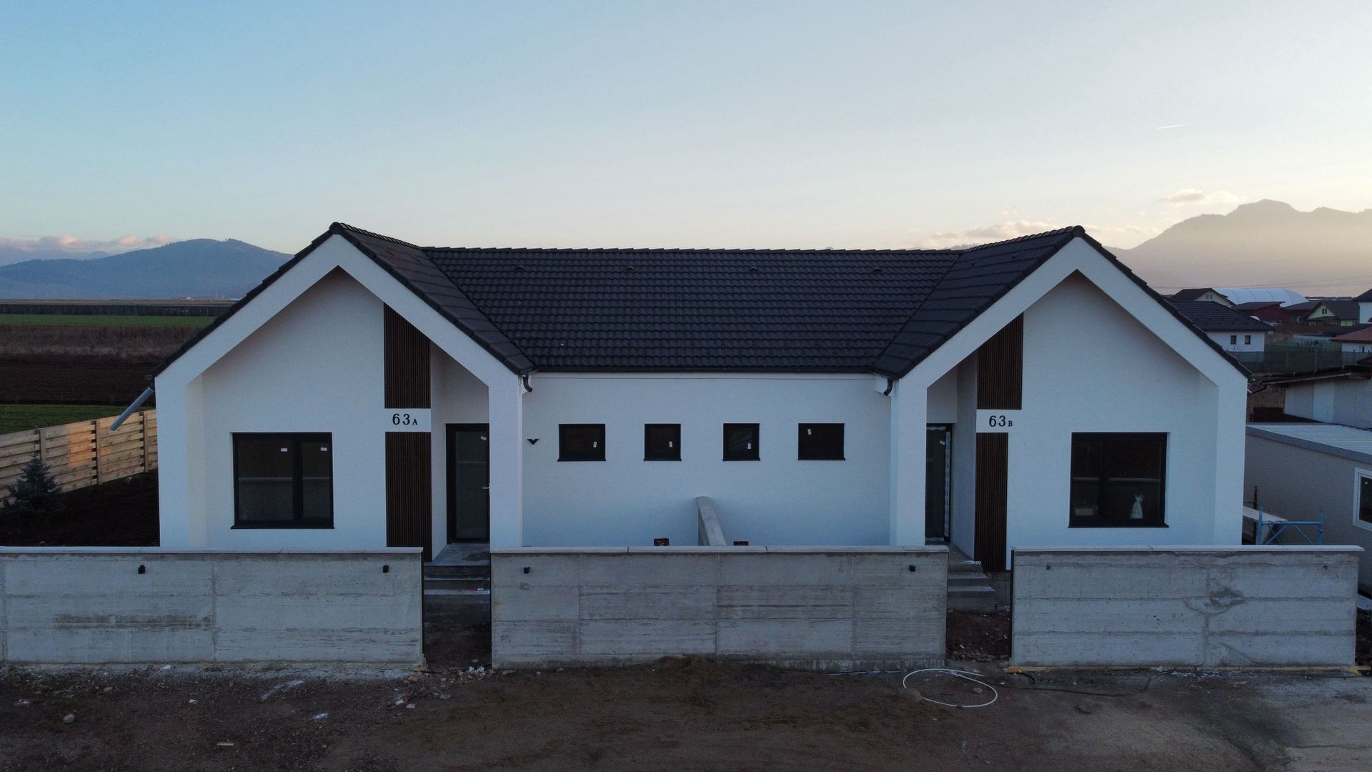 Casă tip duplex – parter | Teren 350 mp | - Poză 1