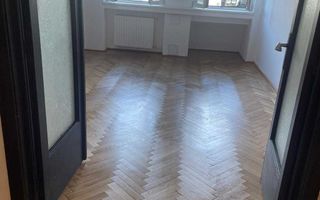 DE VÂNZARE APARTAMENT DE 3 CAMERE ZONA ULTRACENTRALĂ - Poză 3