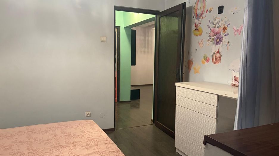 Apartament cu trei camere transformat in doua, Calea Grivitei - Poză 7