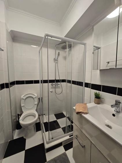 Apartament cu 2 camere situat în "inima" Bucureștiului - Poză 3