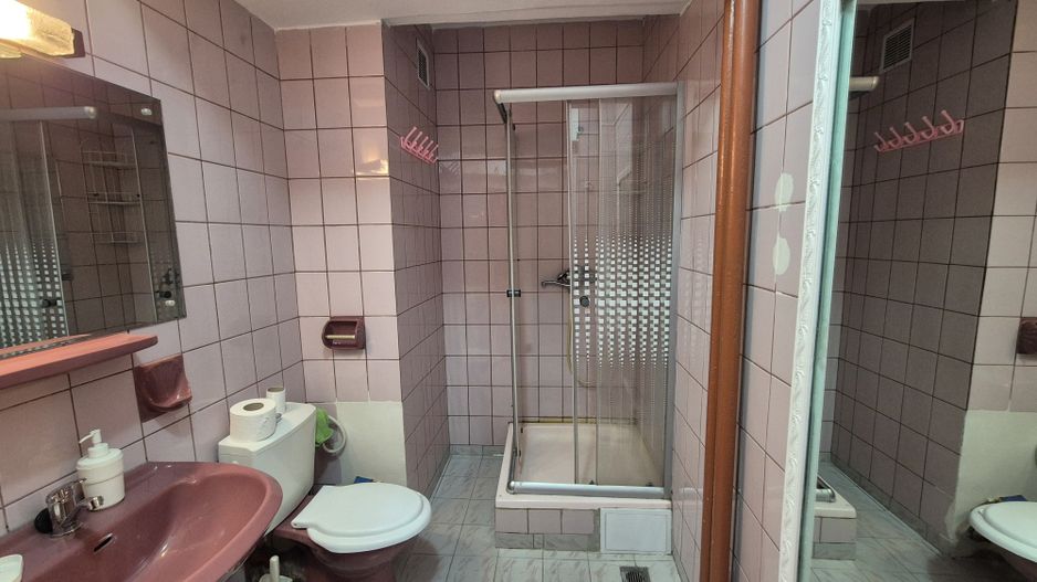 Apartament cu 2 camere - piata Romana - Poză 6