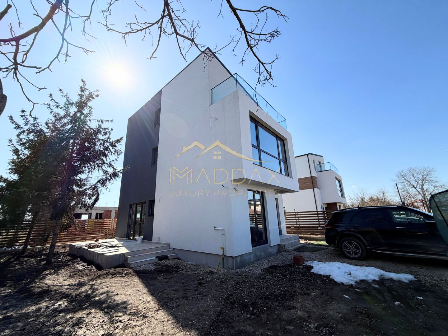 Vila moderna 6 camere // 190mp // teren 300mp // Tunari - Poză 1