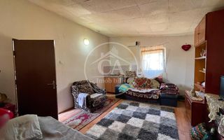 Casa de vanzare cu 2 camere in zona Sintelec, Bihor. - Poză 2