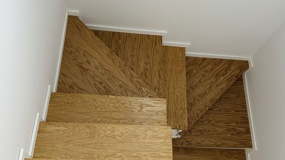 Duplex nou cu 5 camere despartit prin garaj - Dumbravita - Poză 4