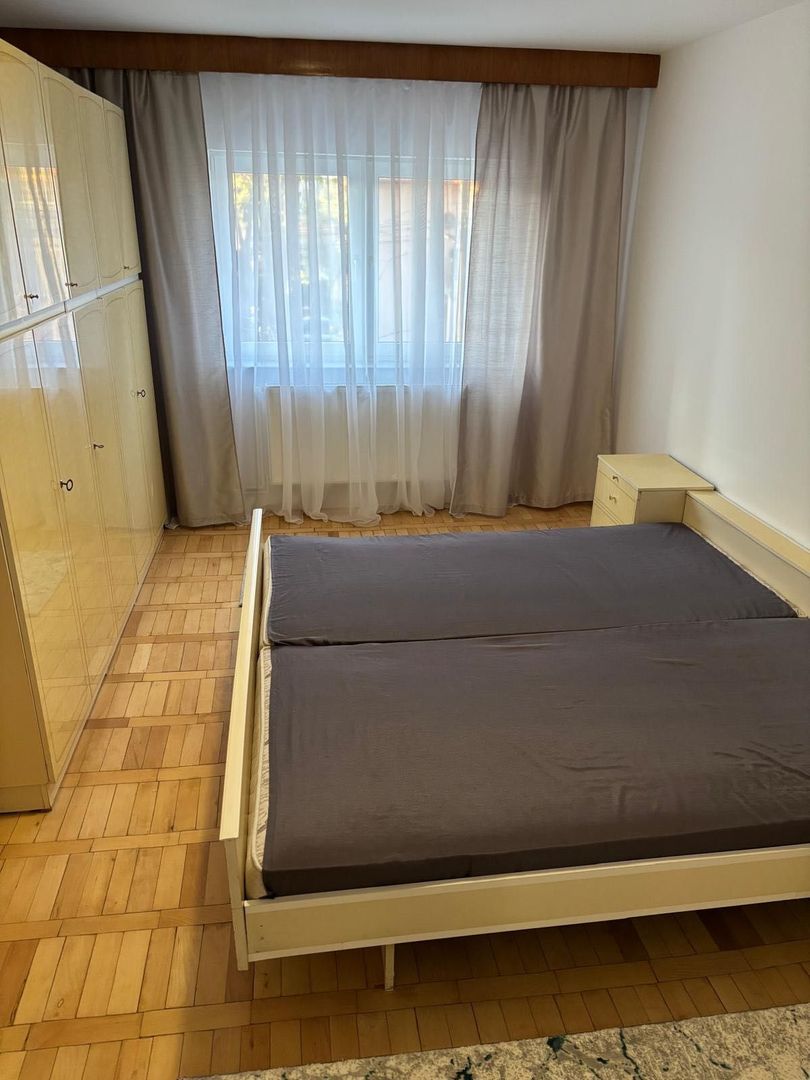 Complexul Studentesc | 2 camere | Decomandat | Centrala Proprie - Poză 1