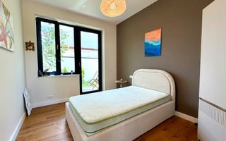 Vila cu 5 camere // * 565 mp gradina* // Tunari - Poză 25