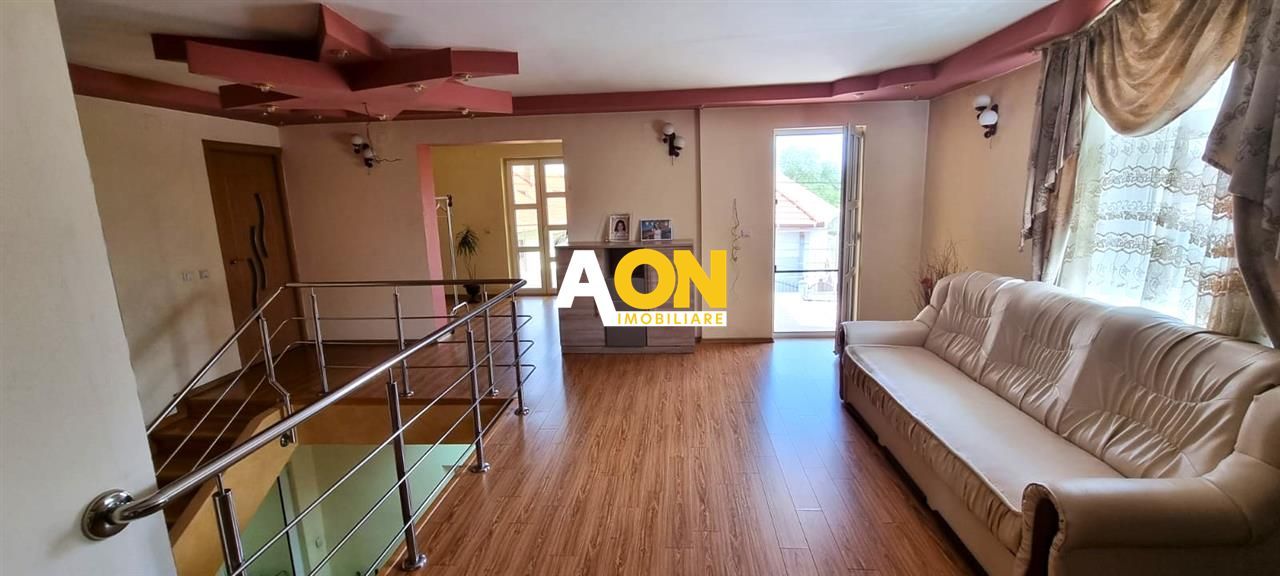 Casa individuala 7 camere Centru - Poză 5