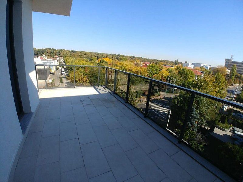 Apartament in imobil nou, suprafata generoasa, dressing, parcare - Poză 19