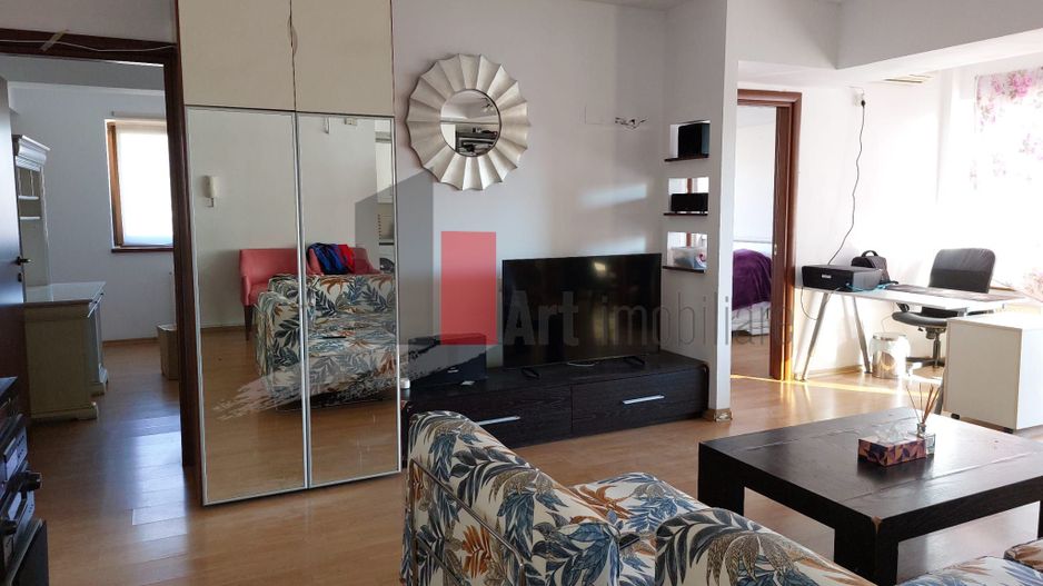 Apartamentul "KENDER",  BLOC NOU 2007, POSIBILITATE GARAJ SUBTERAN - Poză 2