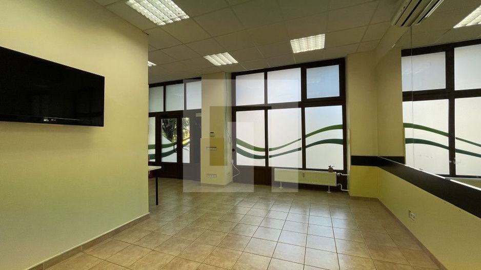 Spatiu Comercial cu vitrina- Zona Modern, Comision 0 - Poză 11