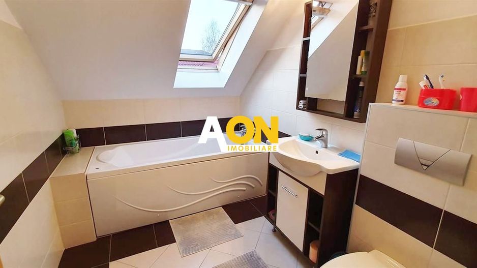 Casa 4 camere, garaj, 680 mp teren, ultracentral, Alba Iulia - Poză 19