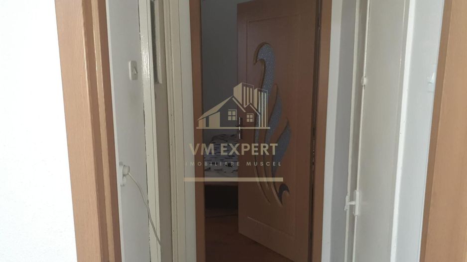 APARTAMENT 2 CAMERE,CF. 1, SEMIDECOMANDAT, ET. 4, CAMPULUNG-ROTUNDA - Poză 8