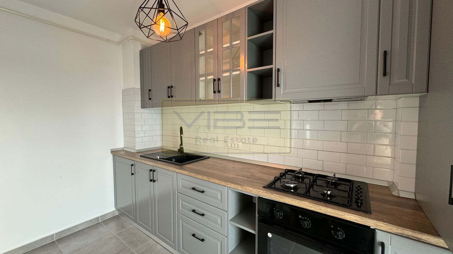 Apartament 1 cam 42 mp Complex Conest Evolution - Poză 13