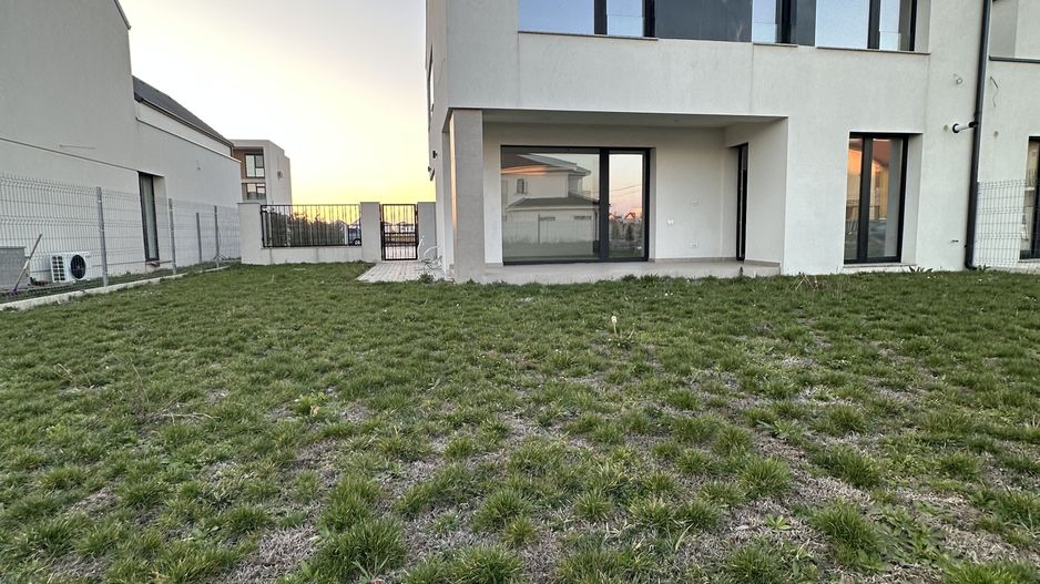 Casa cu 4 camere - Dumbravita - Poză 2