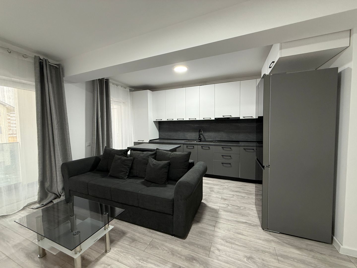 Apartament 2 camere modern cu balcon spatios zona Doamna Stanca - Poză 23