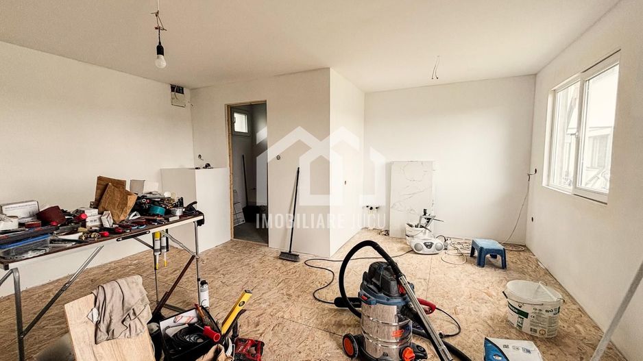 Casa Individuala 4 camere, 108mp, Teren 500mp, Piscina,  Penny-Apahida - Poză 12