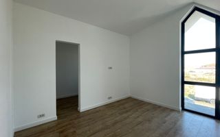 Duplex cu arhitectura deosebita - Mosnita Noua - Poză 12