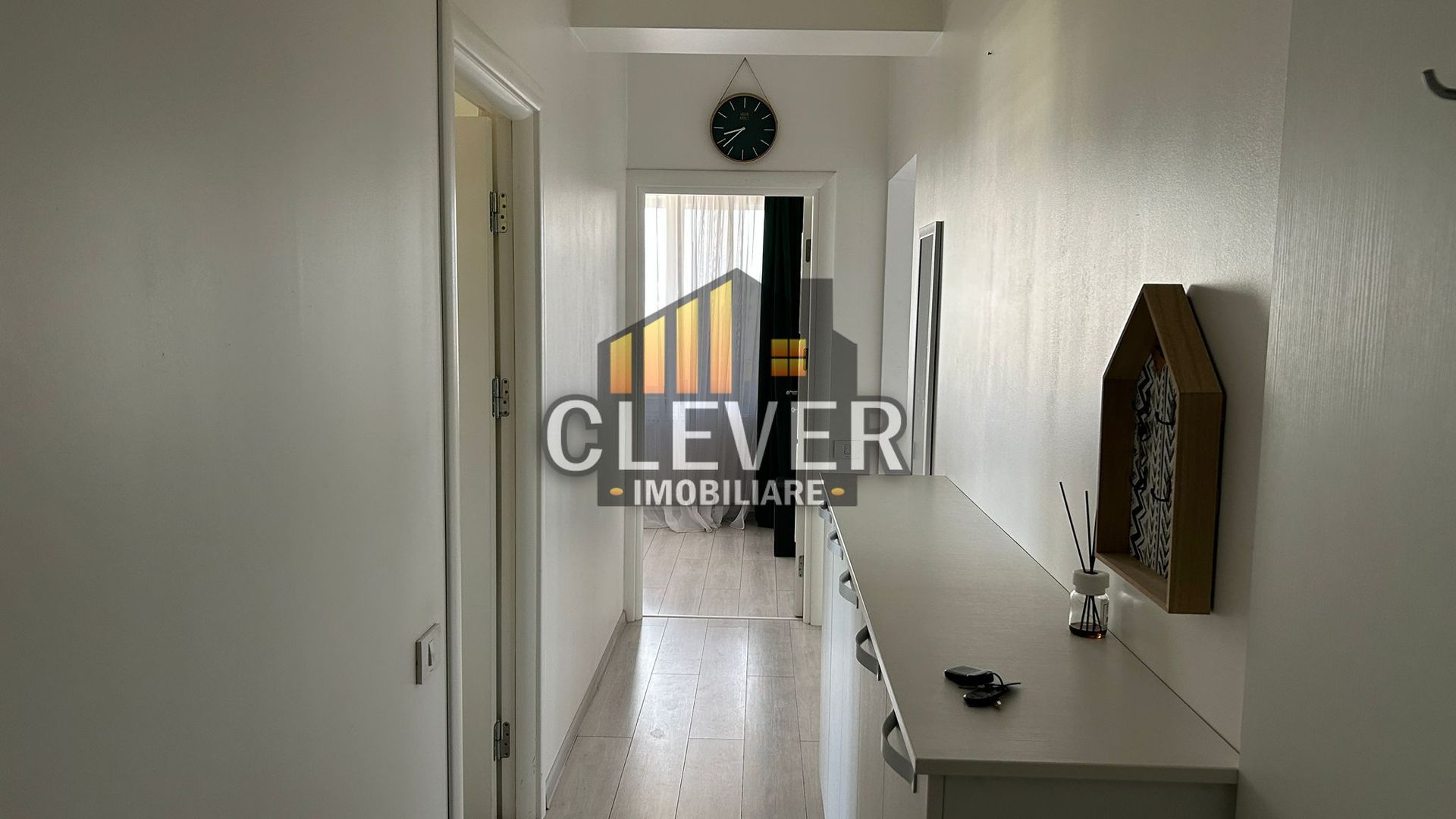 Apartament 2 camere Mobilat Metrou 1 Decembrie 1918 - Poză 1