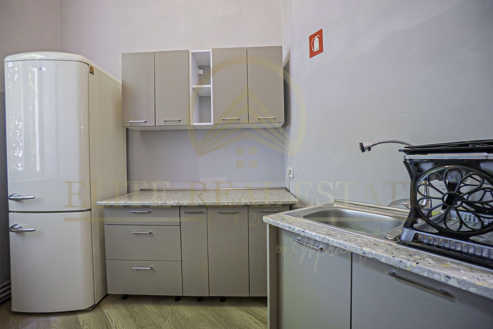 Piata Ovidiu - inchiriere spatiu de 125 mp situat la parter. - Poză 13