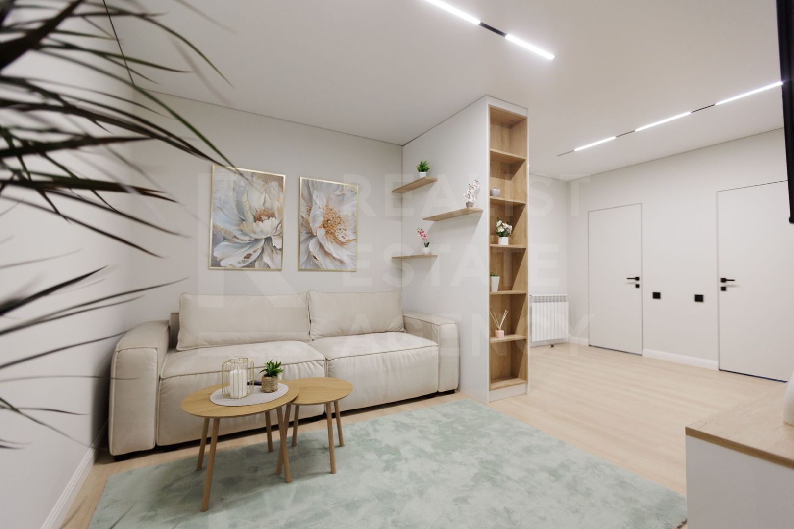 Vânzare, apartament, 2 camere, str. Vasile Lupu, Buiucani - Poză 1