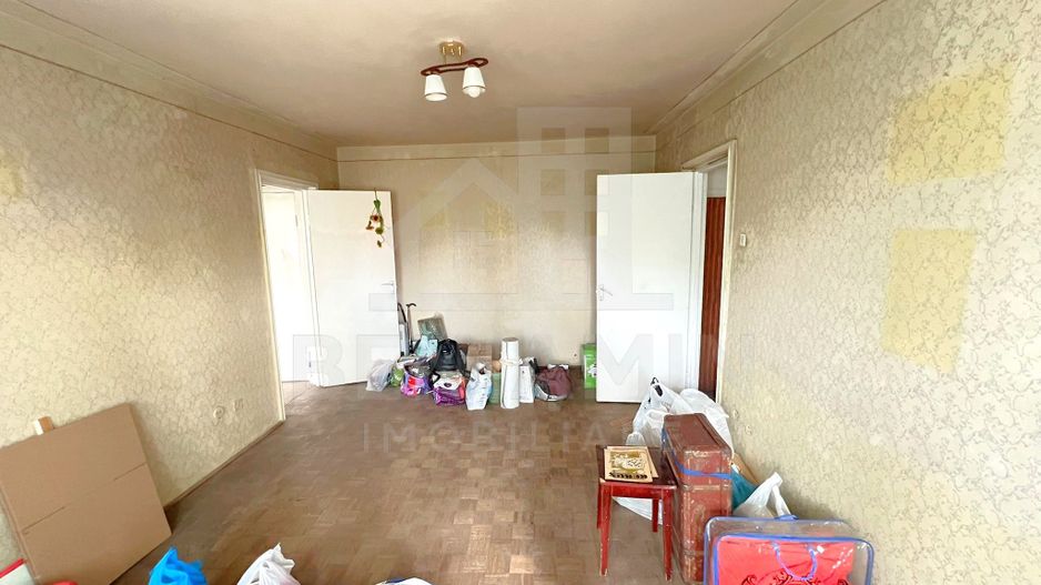 Apartament-2 Camere-48mp-CT- Etajul 2-Izolat-Bulevardul Saturn-Brasov - Poză 2