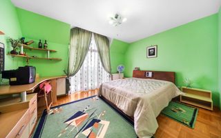 Casa individuala cu 7 camere, 260 mp, teren 900 mp, front 19m, Europa - Poză 15