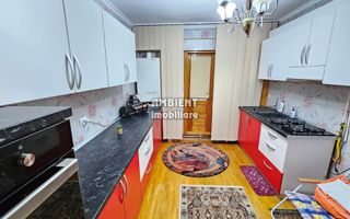Apartament cu 3 camere, ETAJ 3, zona TRAIAN - PRIMARIE; - Poză 1