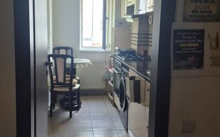 Garsonieră decomandată cu balcon, complet mobilată și utilată - Poză 10