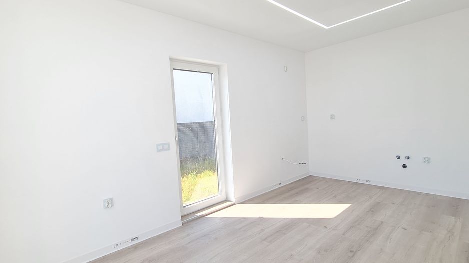 Casa individuala 4 camere 3 bai si garaj Cartier Izvor - Poză 13
