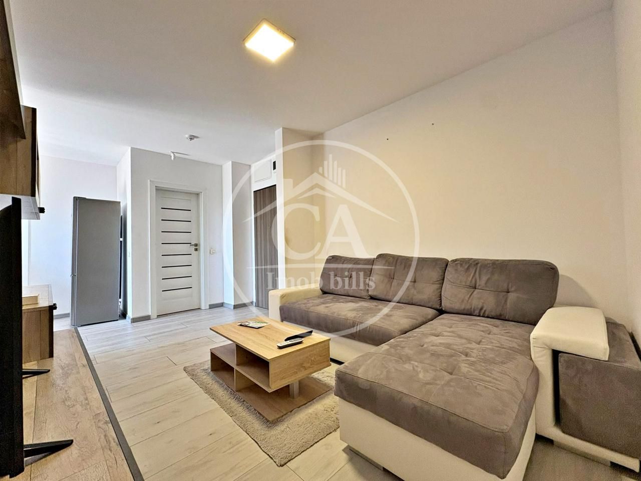 Apartament de închiriat cu 2 camere în WEST RESIDENCE, Oradea. - Poză 1
