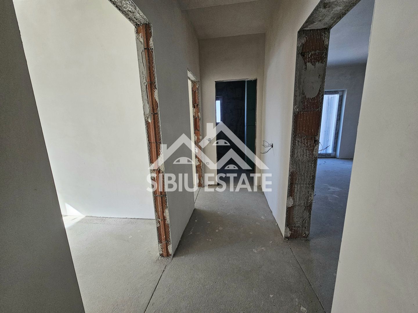 Apartament 2 camere clasic etaj 1 - Poză 4