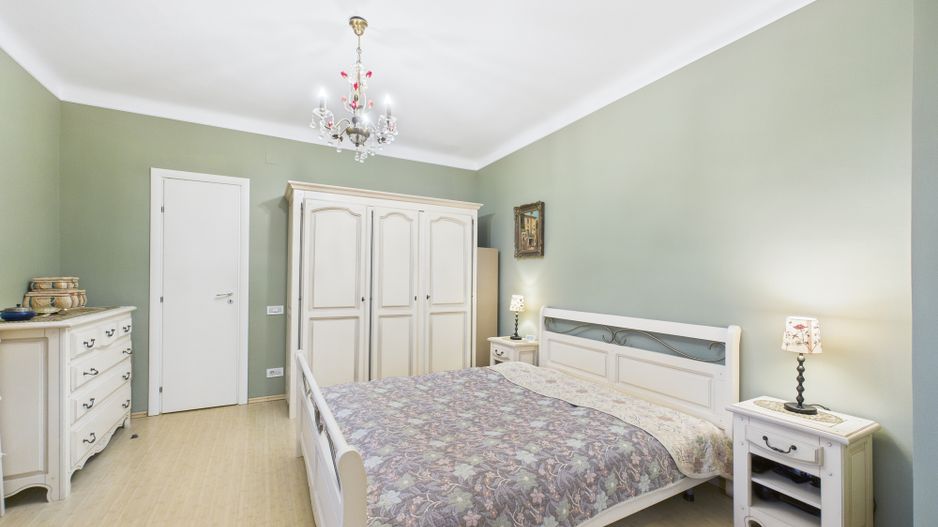 Apartament cu 2 camere de vânzare în zona Capitale - Poză 1