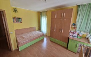 Casă tip duplex cu 4 camere, în zonă liniștită din Florești. - Poză 2