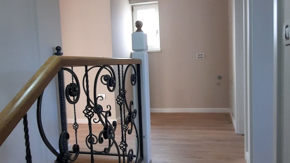 Locuinta deosebita cu finisaje PREMIUM - Poză 21