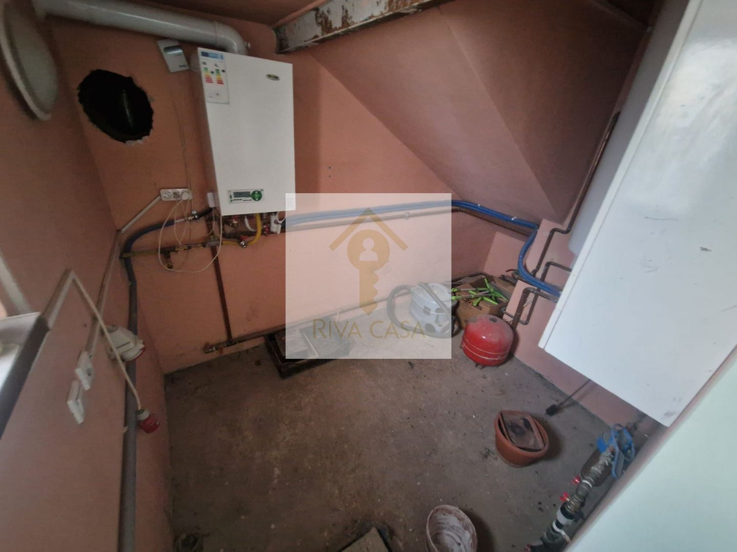 De vânzare: Vilă unică, vintage-modernă, zonă Grigorescu Oradea. - Poză 31