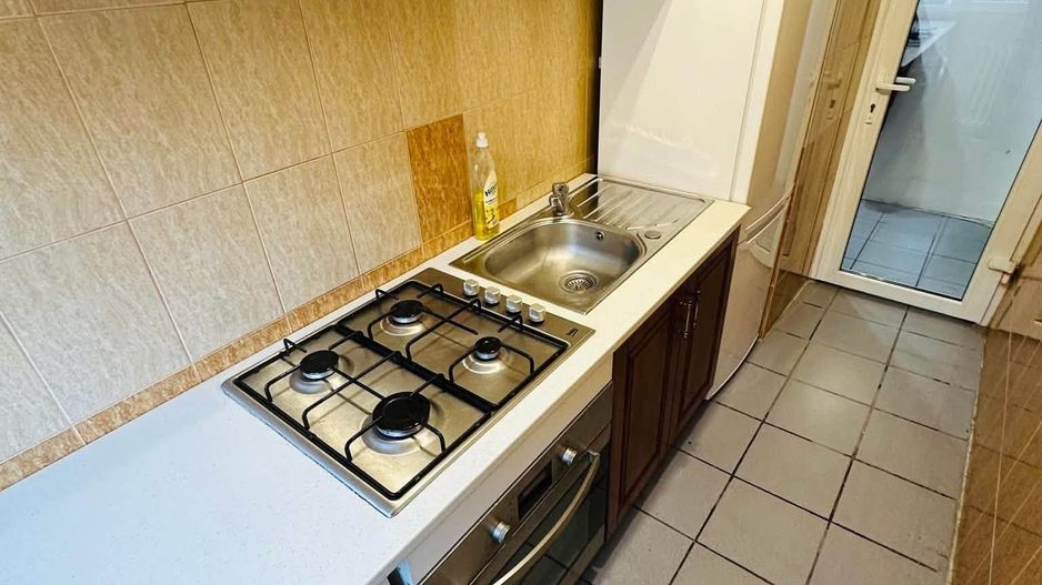 Apart.2 camere, etaj 2, zona Calea Aradului, Aleea Calinului – Oradea - Poză 3